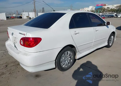 2004 Toyota Corolla S z USA, uszkodzony, nr VIN 1NXBR32E24Z235499